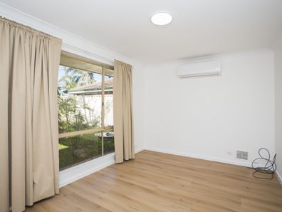 22 Carnegie Loop, Cooloongup WA 6168