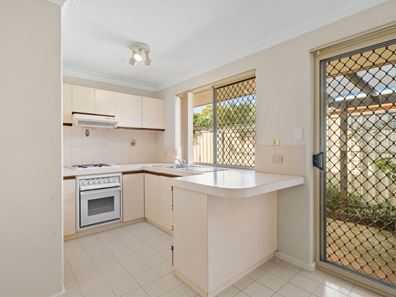 4/15 Gibson Street, Mandurah WA 6210