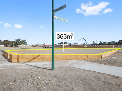 8 Hovea Way, Piara Waters WA 6112