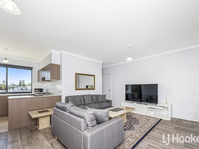 40/17 Southdown Place, Thornlie WA 6108