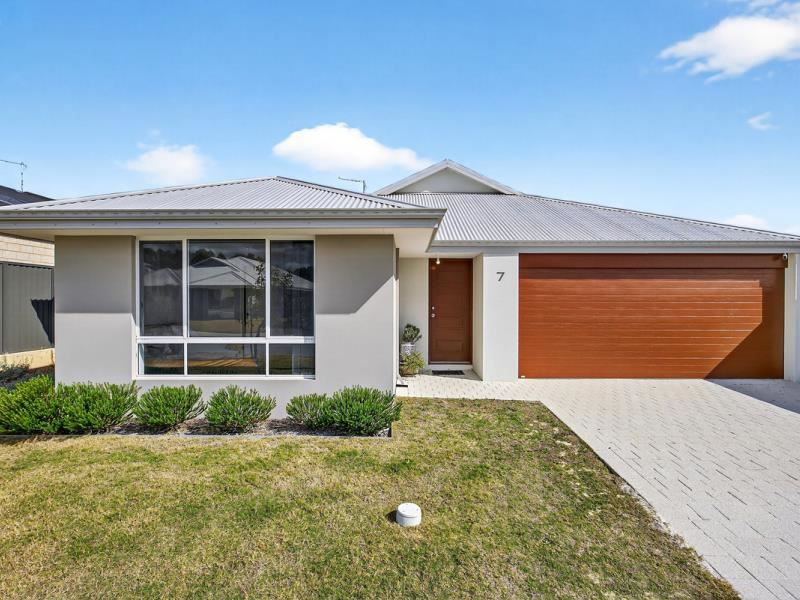 7 Kirrama Way, Yanchep