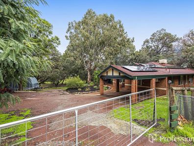 14 Waterside Pass, Byford WA 6122