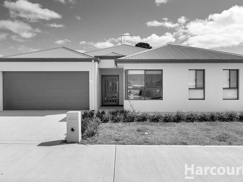 17 Koolbardi Street, Halls Head WA 6210