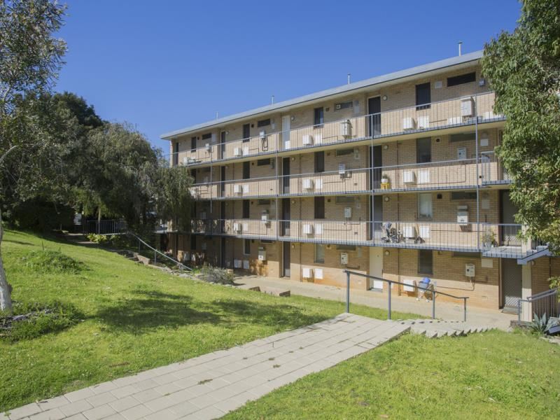 22/3 Russell Avenue, North Perth