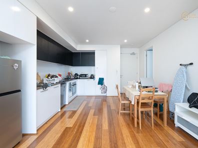 25/2 Marina Drive, Ascot WA 6104