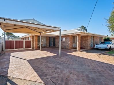 228 Collins Street, West Lamington WA 6430