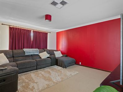 228 Collins Street, West Lamington WA 6430