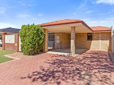 2 Pamplona Boulevard, Port Kennedy WA 6172