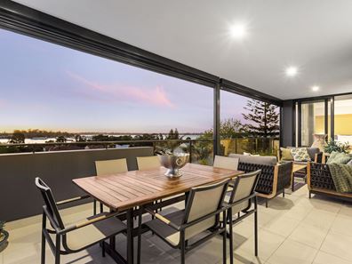 201/8 Henley Street, Como WA 6152
