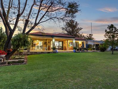 37 Banksia Terrace, South Yunderup WA 6208