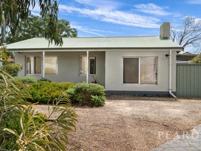 15 Wade Street, Embleton WA 6062