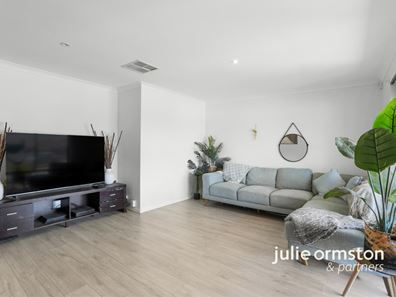 72 Christian Circle, Quinns Rocks WA 6030