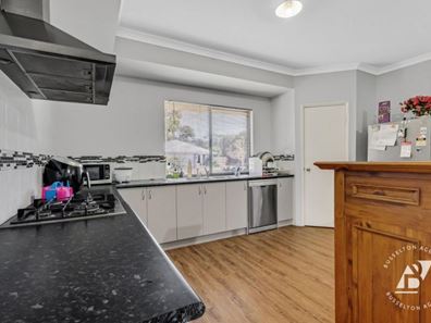 1 Daintree Loop, Yalyalup WA 6280