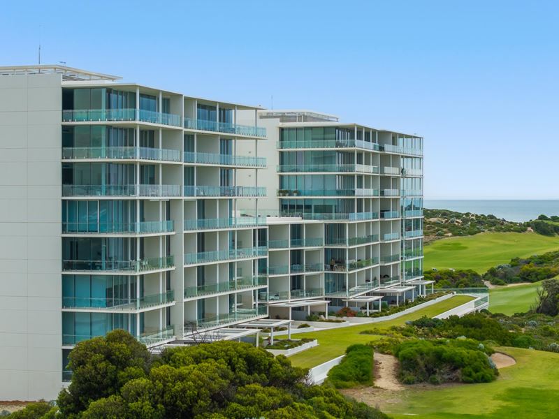 44/100 Country Club Drive, Dawesville