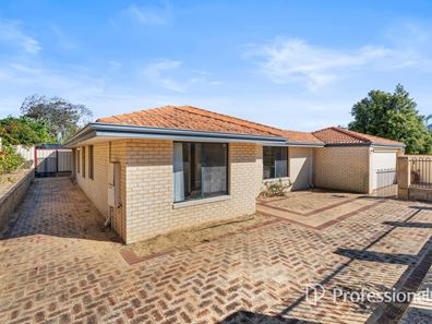 53 Barron Way, Orelia WA 6167