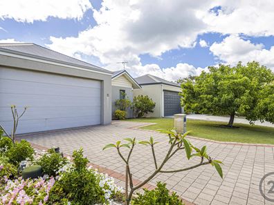 15 Butcherbird Loop, Erskine WA 6210