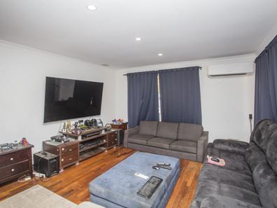 7 Benia Rise, Alexander Heights WA 6064