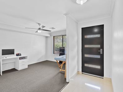 60 Kesiya Turn, Aubin Grove WA 6164