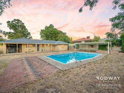 13 Sinclair St, Armadale WA 6112