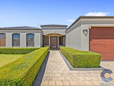 32 Brockwell Parkway, Landsdale WA 6065
