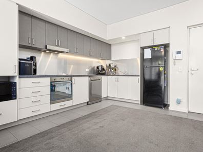 95/10 Sleeper Lane, Cockburn Central WA 6164