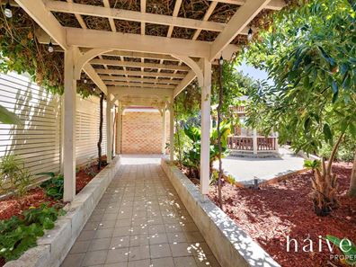 5 Desault Cove, Ballajura WA 6066