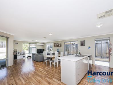 9 Boorara Road, Ellenbrook WA 6069
