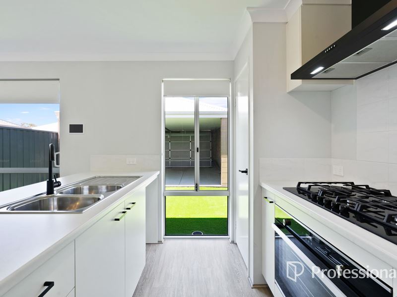 5 Sontag Way, Forrestdale WA 6112