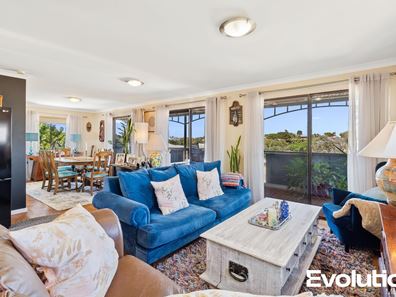70B Janis Street, Halls Head WA 6210