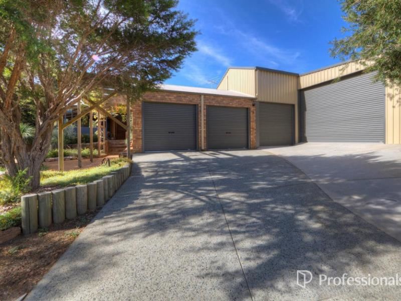 8 Hakea Court, Forrestfield WA 6058