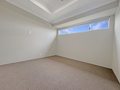 14 Houghton Street, Eglinton WA 6034