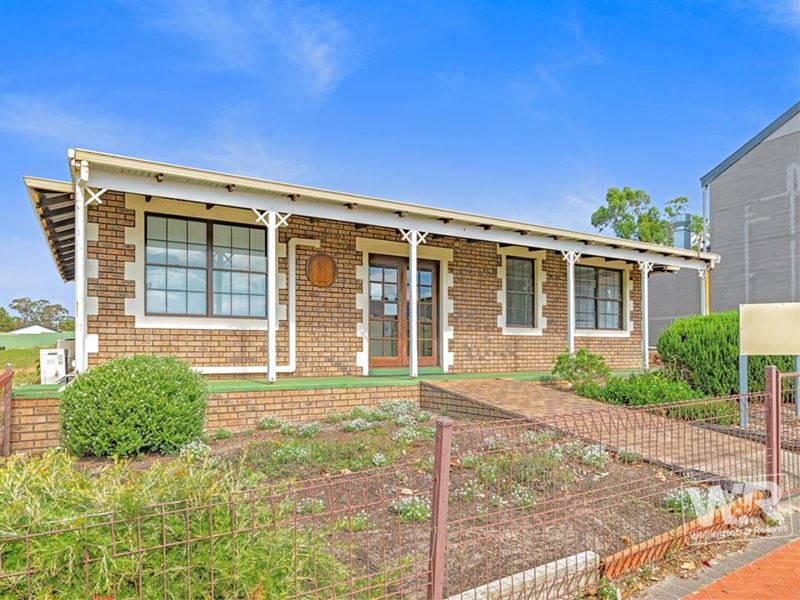 8 Langton Road, Mount Barker WA 6324