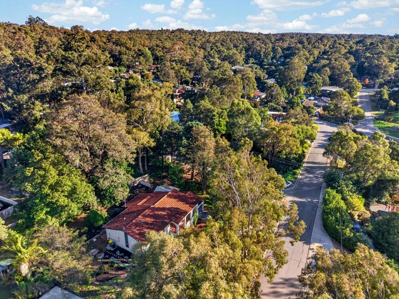 7 Norman Road, Roleystone WA 6111