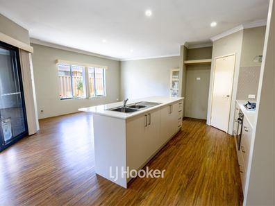9 Cassis Way, Yalyalup WA 6280
