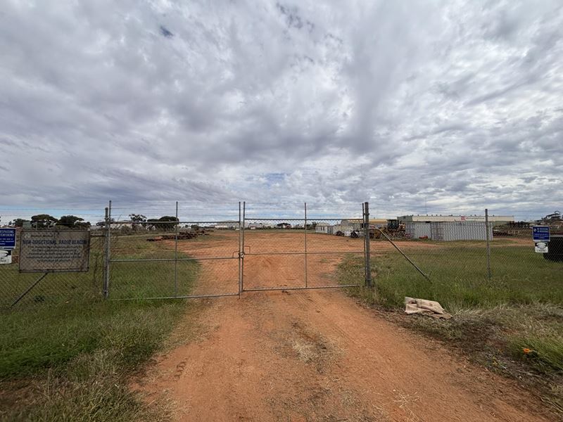 14 Hunter Street, West Kalgoorlie WA 6430