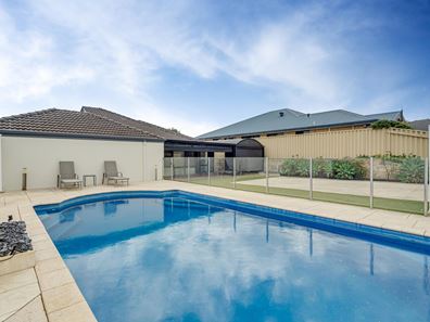 11 Bradman Drive, Butler WA 6036