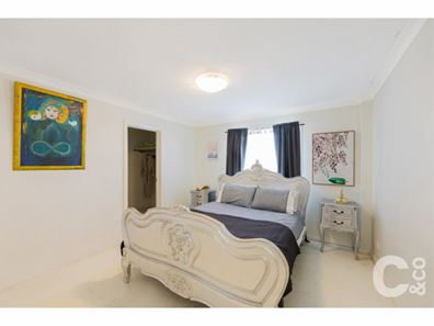 8B Ennis Court, Orelia WA 6167
