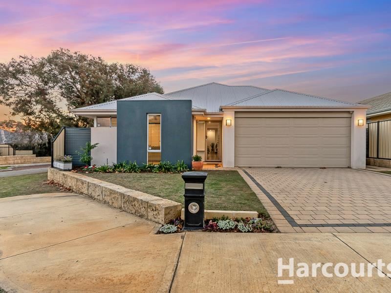 9 Grandoak Drive, Clarkson WA 6030