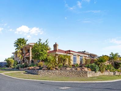 2 Troon Cove, Connolly WA 6027
