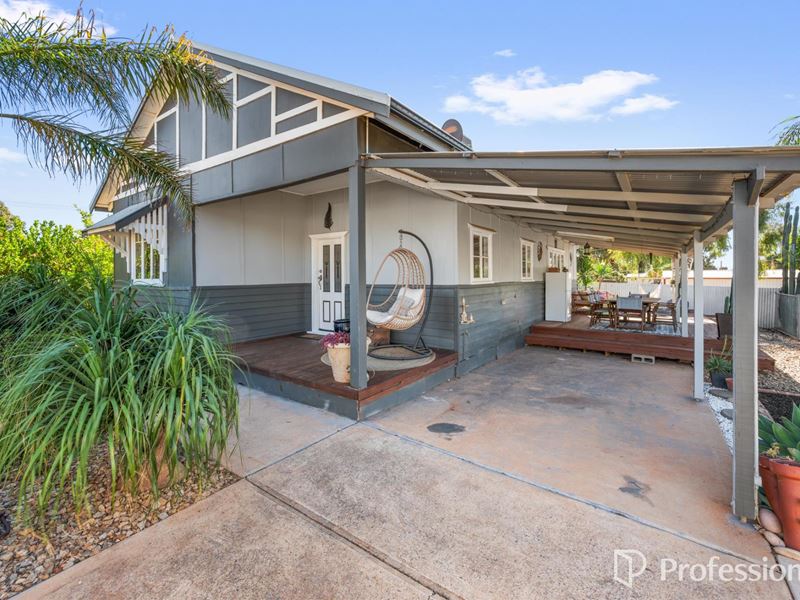 16 Murray Street, Lamington WA 6430