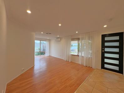 7 Waitch Loop, Beeliar WA 6164