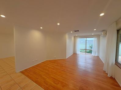 7 Waitch Loop, Beeliar WA 6164