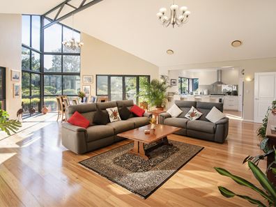 8 Seascape Rise, Yallingup WA 6282