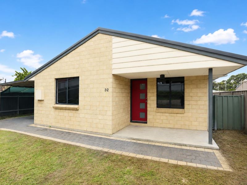 32 Princess Street, Pink Lake WA 6450
