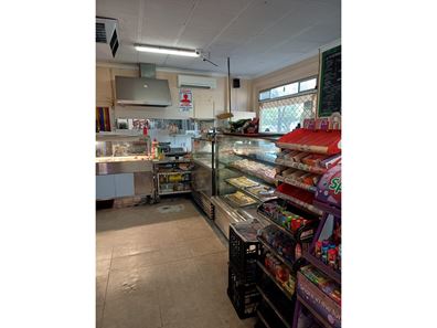 Food/Hospitality - PRIME LOCATION: Busy East Fremantle Deli & Lunch Bar For Sale