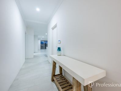 5 Pistachio Way, Eglinton WA 6034