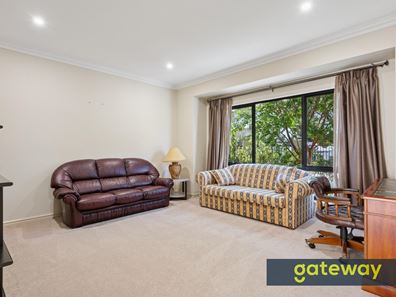 17A Bombard Street, Ardross WA 6153