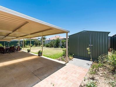 5 Yongar Way, Forrestfield WA 6058