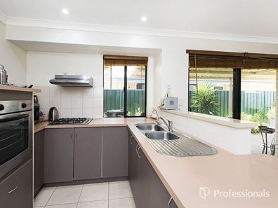 5 Yongar Way, Forrestfield WA 6058