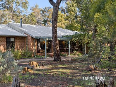 32 Lukin Avenue, Darlington WA 6070